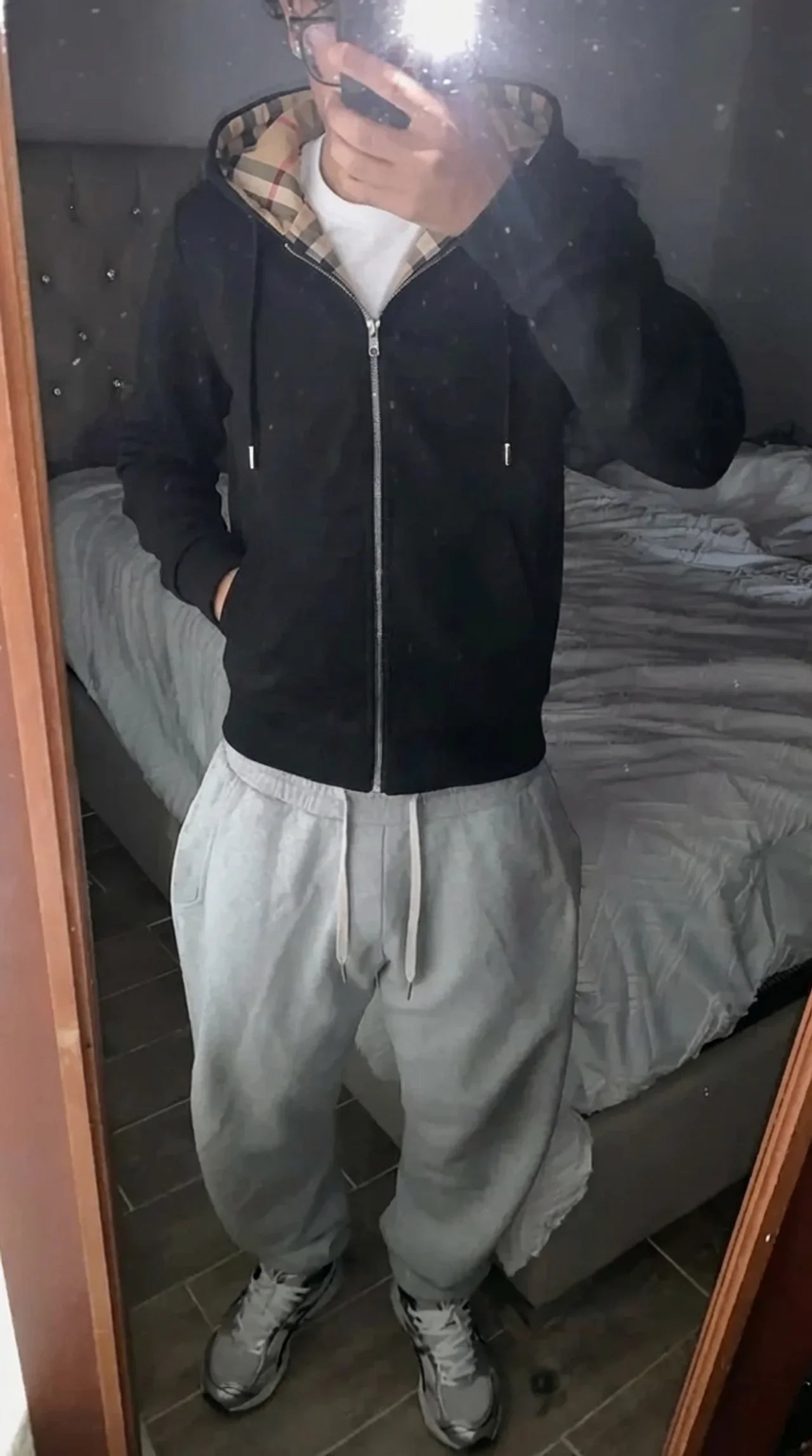 EASY OUT - OUTFIT